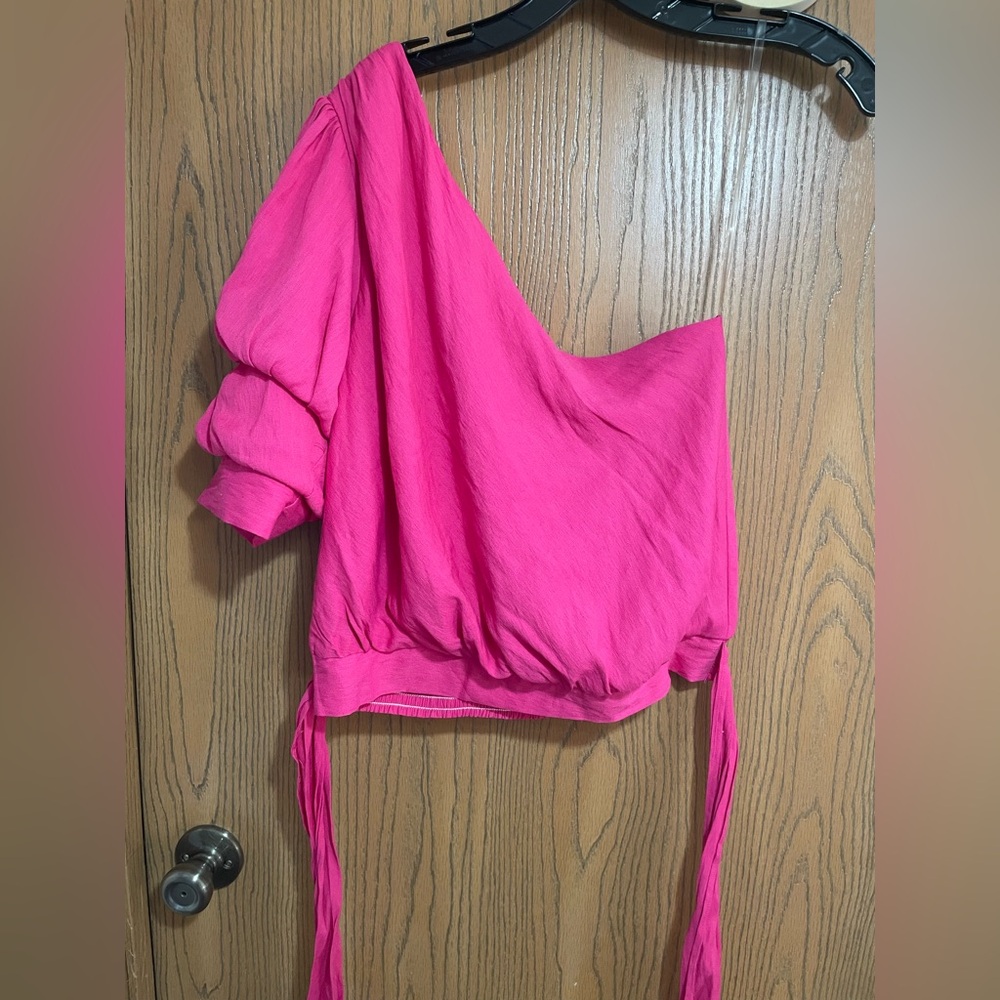 EUC Pink Off-Shoulder Top with Tie Waist